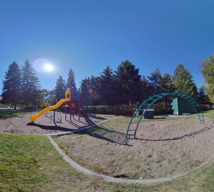 rose-park-playground-photo